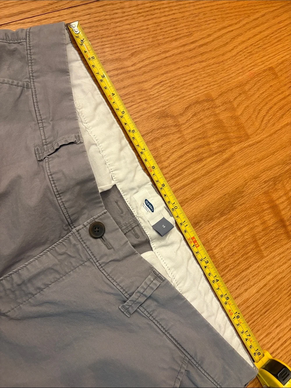 Old Navy Light Gray Women's Bermuda Shorts